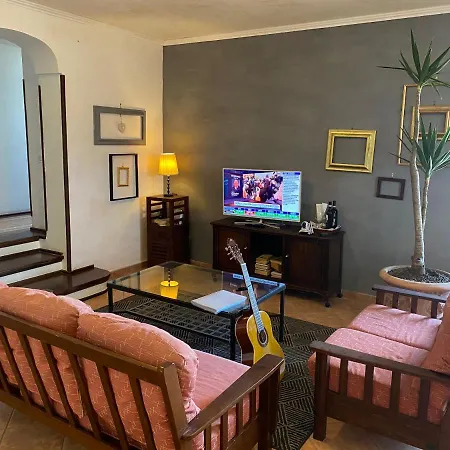 Monica Bed & Breakfast