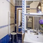 Monica Bed & Breakfast 4*